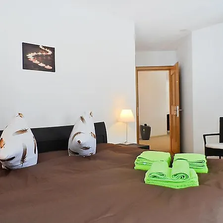 Apartmán Sleeps 7 Wifi